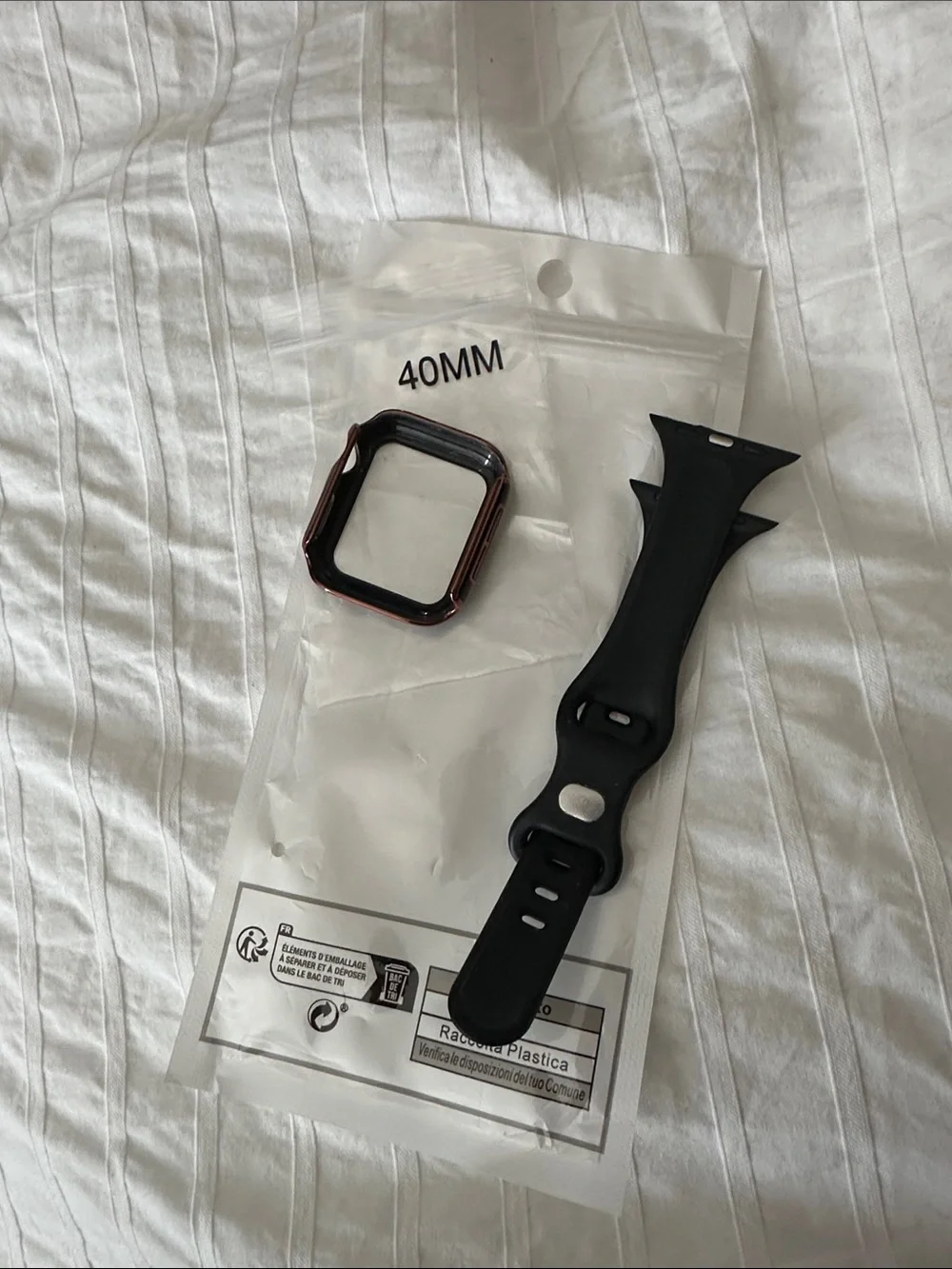 40mm Watch Case Cover with Black Silicone Band